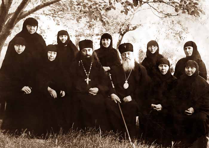 უწმინდესი ეფრემ მეორე მღვდელმონაზონ ილიაში ხედავდა უდიდეს იმედს, ძალასა და სულიერ დასაყრდენს KARIBCHE